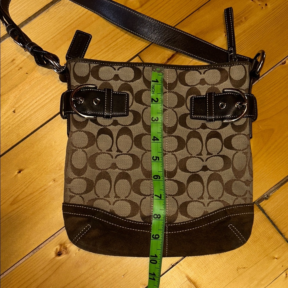 Coach Brown Signature Shoulder Bag - Picture 6 of 6